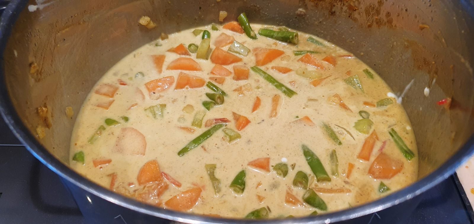 Curry de lentilles, légumes et patate douce