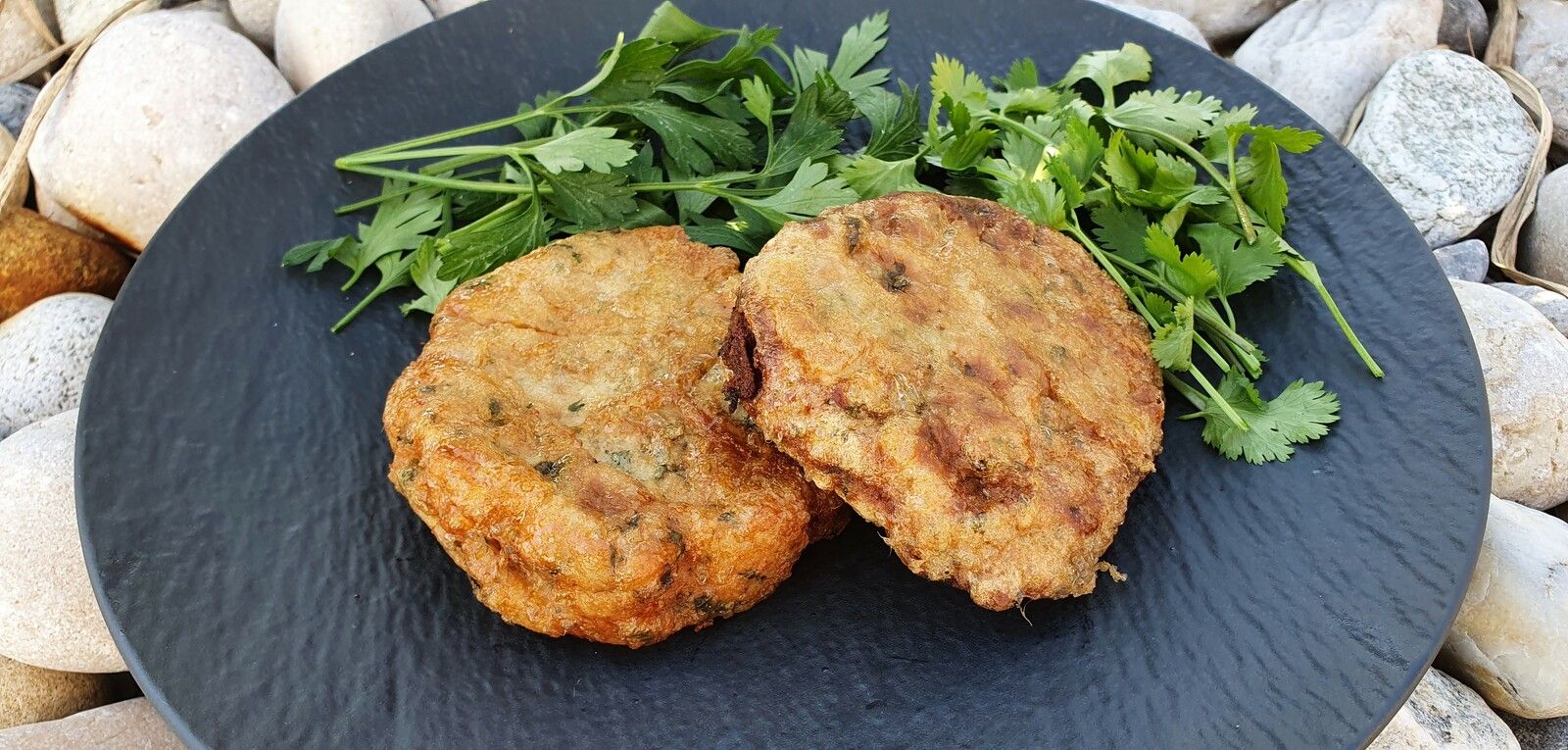 Galettes de pommes de terre aux herbes et aux épices