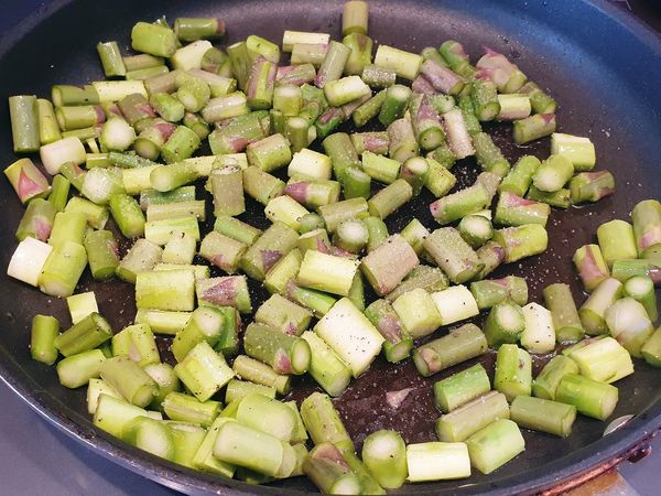 Quiche aux asperges et champignons