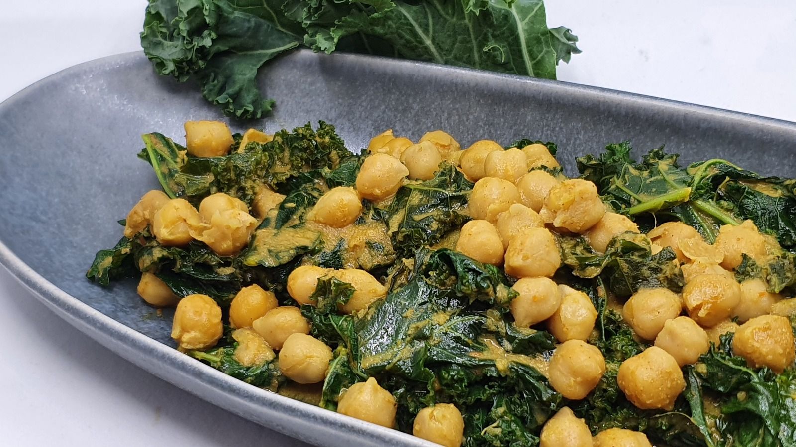 Pois chiches et chou kale à l'indienne