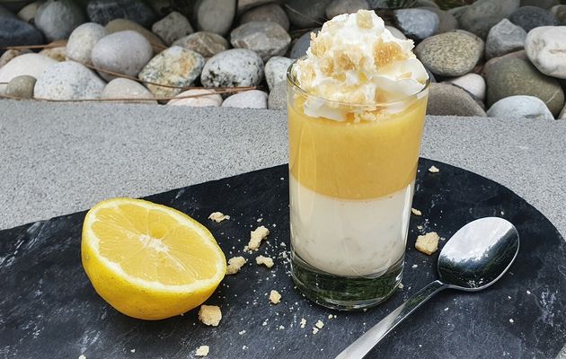 Crème de citron sur panna cotta