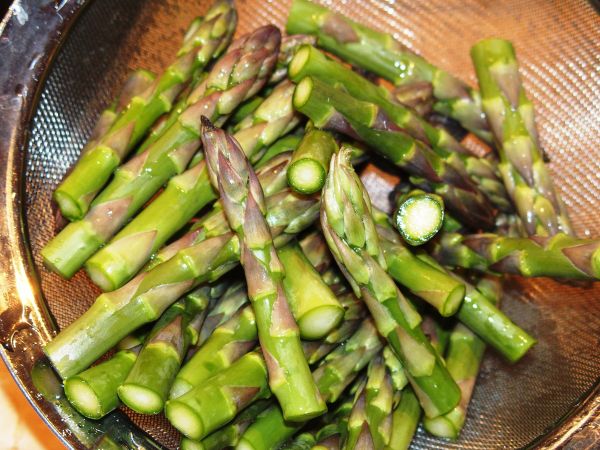 Risotto aux coeurs de poulet, champignons et asperges