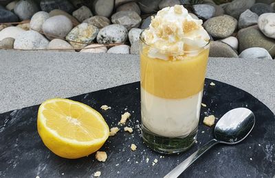 Crème de citron sur panna cotta