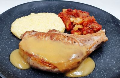 Côtelettes de porc sauce au gin