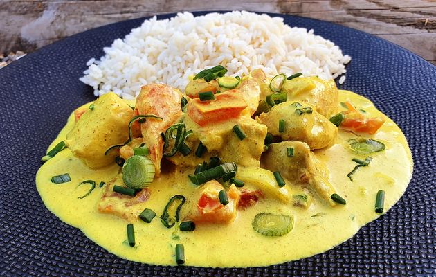 Poulet au lait de coco et curcuma