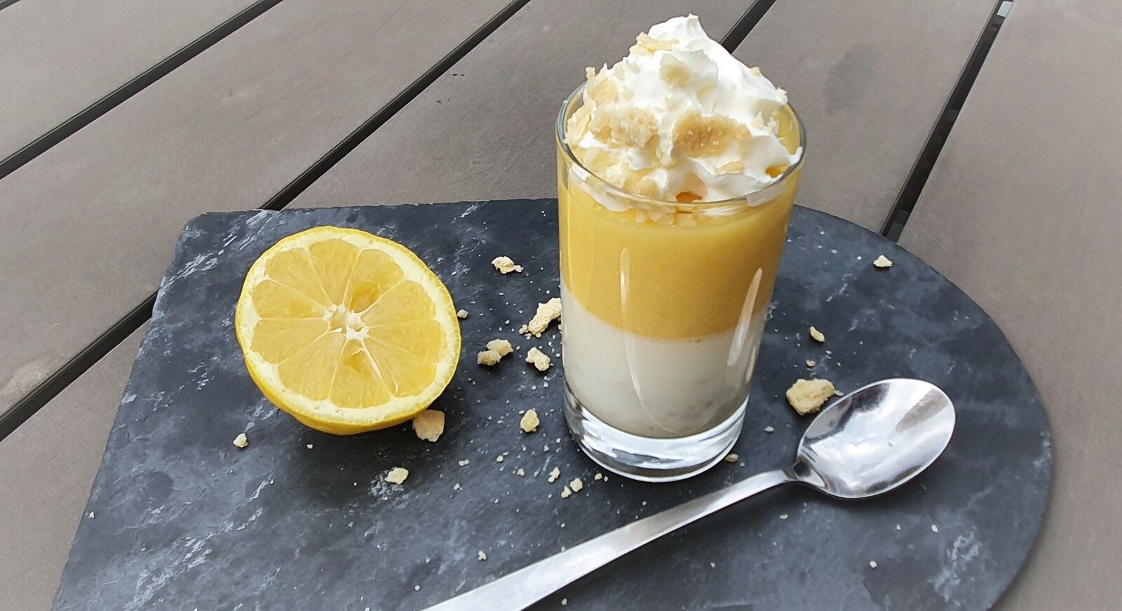 Crème de citron sur panna cotta